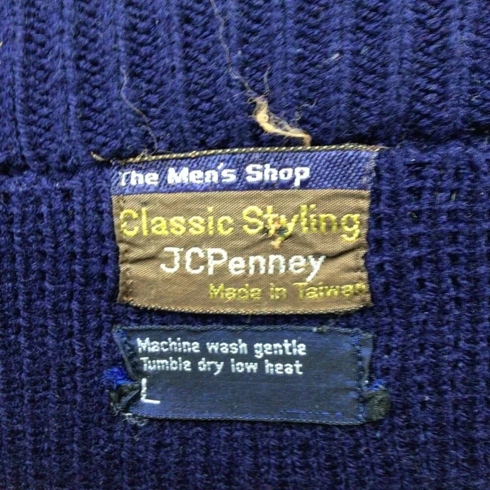 JC Penney Vintage Sweater 70's Nordic Knit Mens Sz‎ L Large Flaw Small Hole
